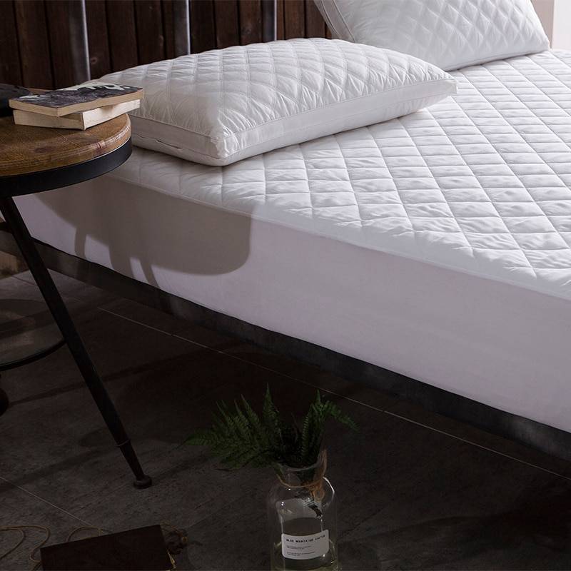 Waterproof Quilted Microfiber Bed Cover Mattress Protector
