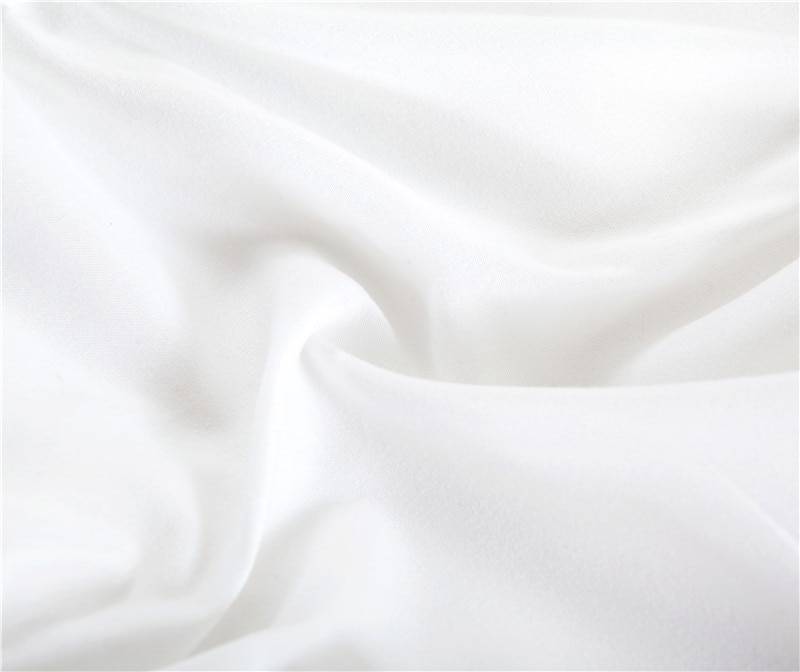 Black or White Duvet Cover Set Pinch Pleat (2 Colors) Black or White Duvet Cover Set Pinch Pleat (2 Colors)