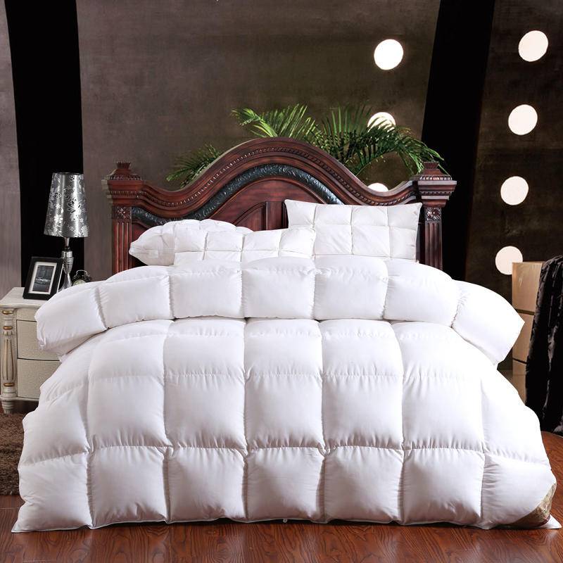 goose-down-comforter-front