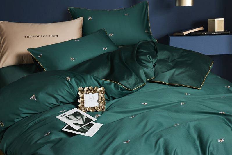 Emerald Green Forest Duvet Cover Bedding Set - Premium Egyptian Cotton Luxury Duvet Covers