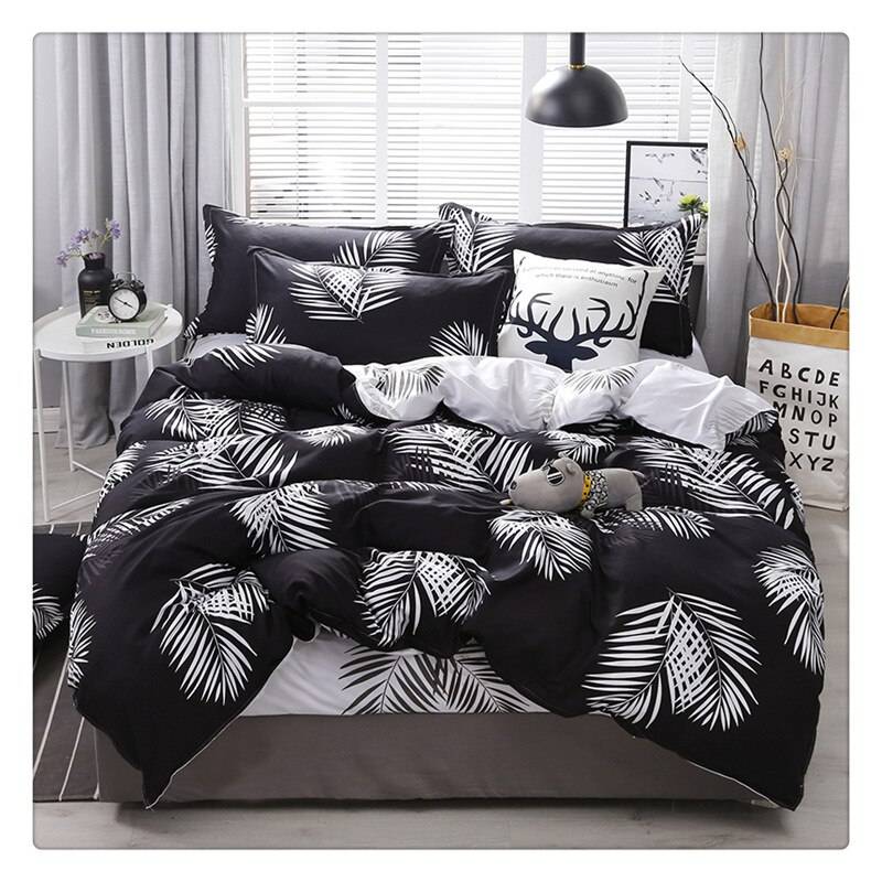 Nordic Black and White Palm Tree Bedding Set