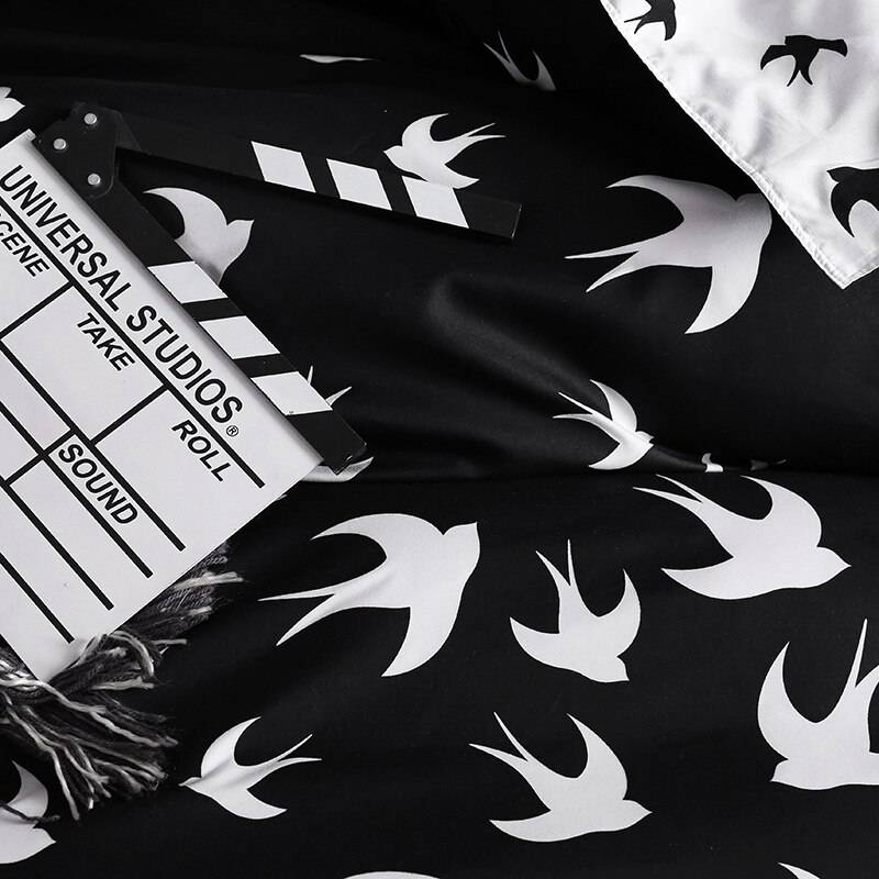 Black and White Geometric Duvet Cover Bedding Set