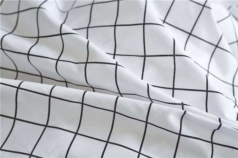 Minimalistic Grid Printed Duvet Cover