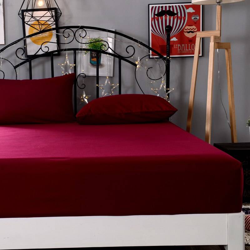 Micro Polyester Fitted Sheet With Four Elastic Corners Micro Polyester Fitted Sheet With Four Elastic Corners