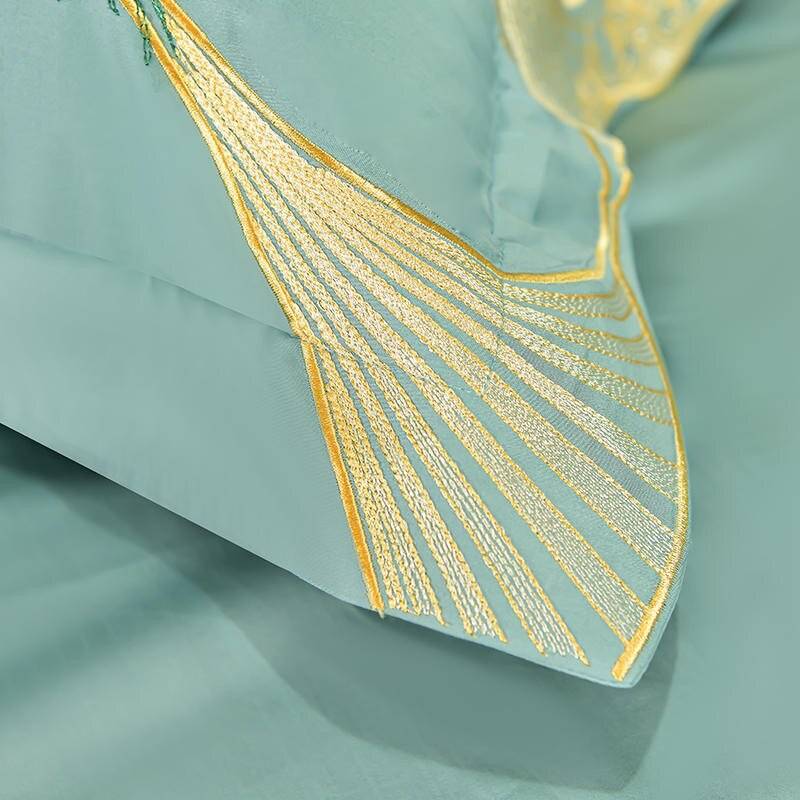 Vintage Chic Embroidered Peacock Bedding Set - Premium Egyptian Cotton