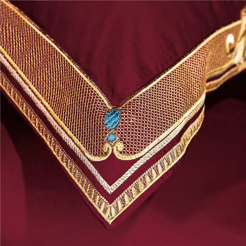 Golden Embroidery Luxury Royal Bedding Set -Premium Egyptian Cotton Golden Embroidery Luxury Royal Bedding Set -Premium Egyptian Cotton