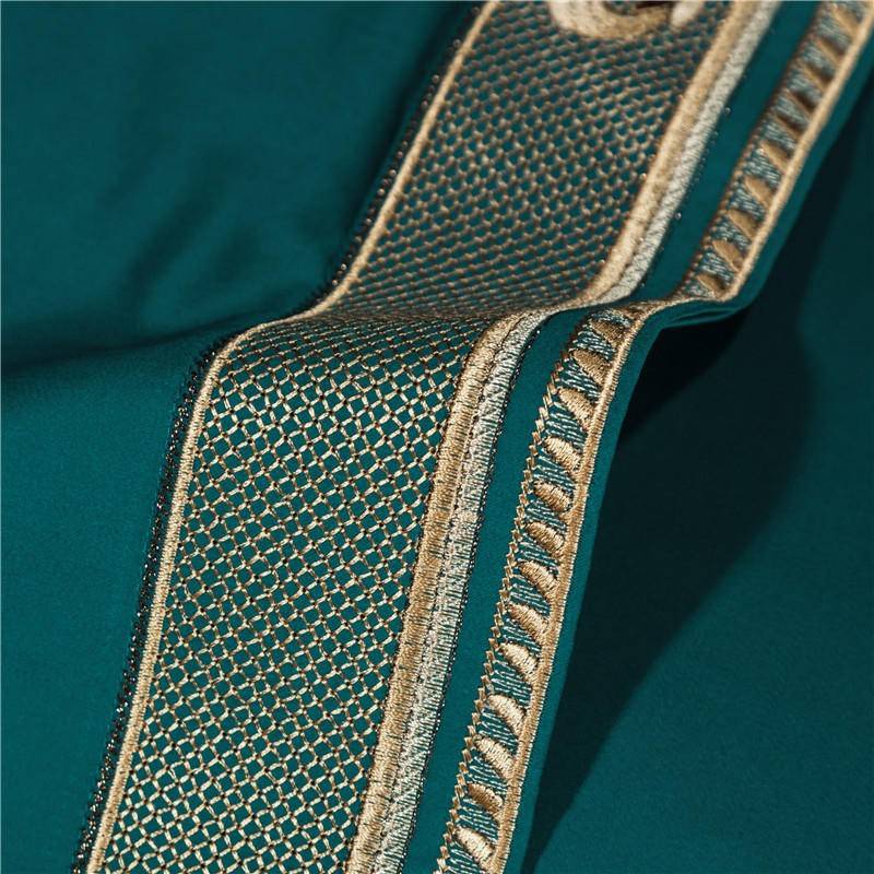 Golden Embroidery Luxury Royal Bedding Set -Premium Egyptian Cotton Golden Embroidery Luxury Royal Bedding Set -Premium Egyptian Cotton