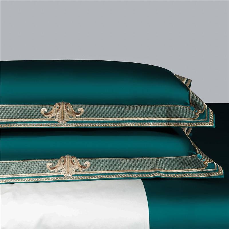 Golden Embroidery Luxury Royal Bedding Set -Premium Egyptian Cotton Golden Embroidery Luxury Royal Bedding Set -Premium Egyptian Cotton