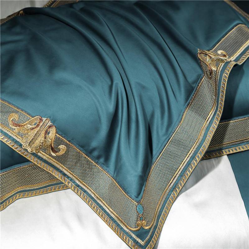 Golden Embroidery Luxury Royal Bedding Set -Premium Egyptian Cotton Golden Embroidery Luxury Royal Bedding Set -Premium Egyptian Cotton